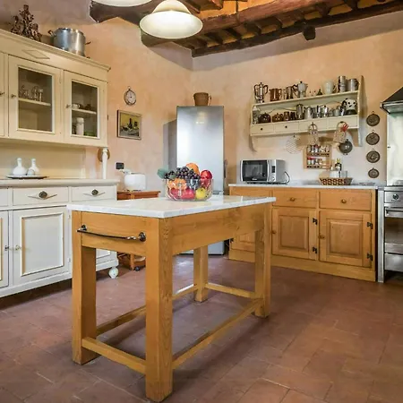 Sandra Spacious Tuscan With Private Pool Casa de Férias