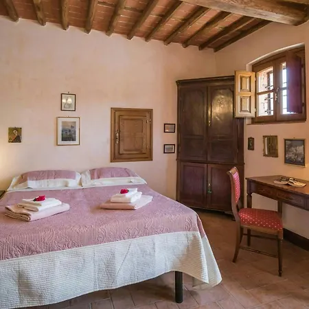 Sandra Spacious Tuscan With Private Pool Piaggiori