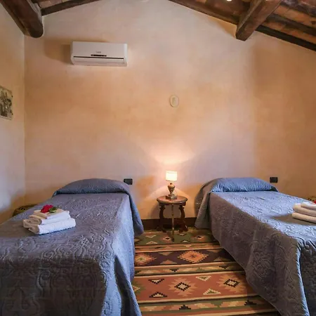 Sandra Spacious Tuscan With Private Pool Casa de Férias