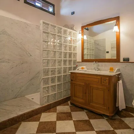 Sandra Spacious Tuscan With Private Pool * Piaggiori
